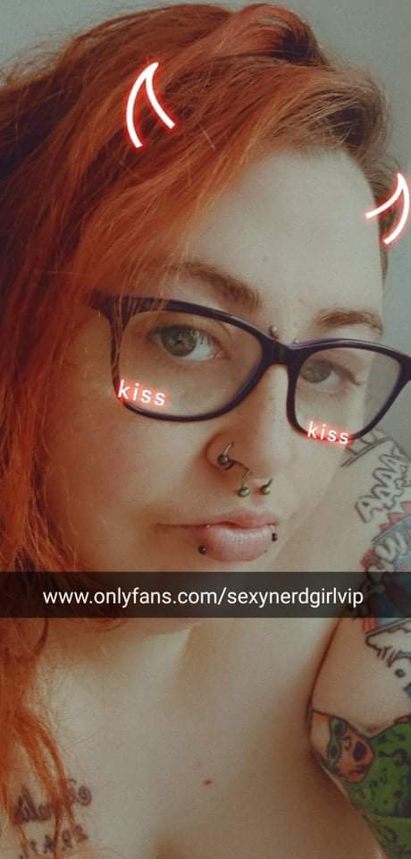 Sexynerdgirlvip profile