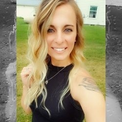 carleeleeann23 profile