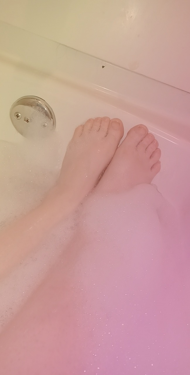 milliesfeetpics thumbnail