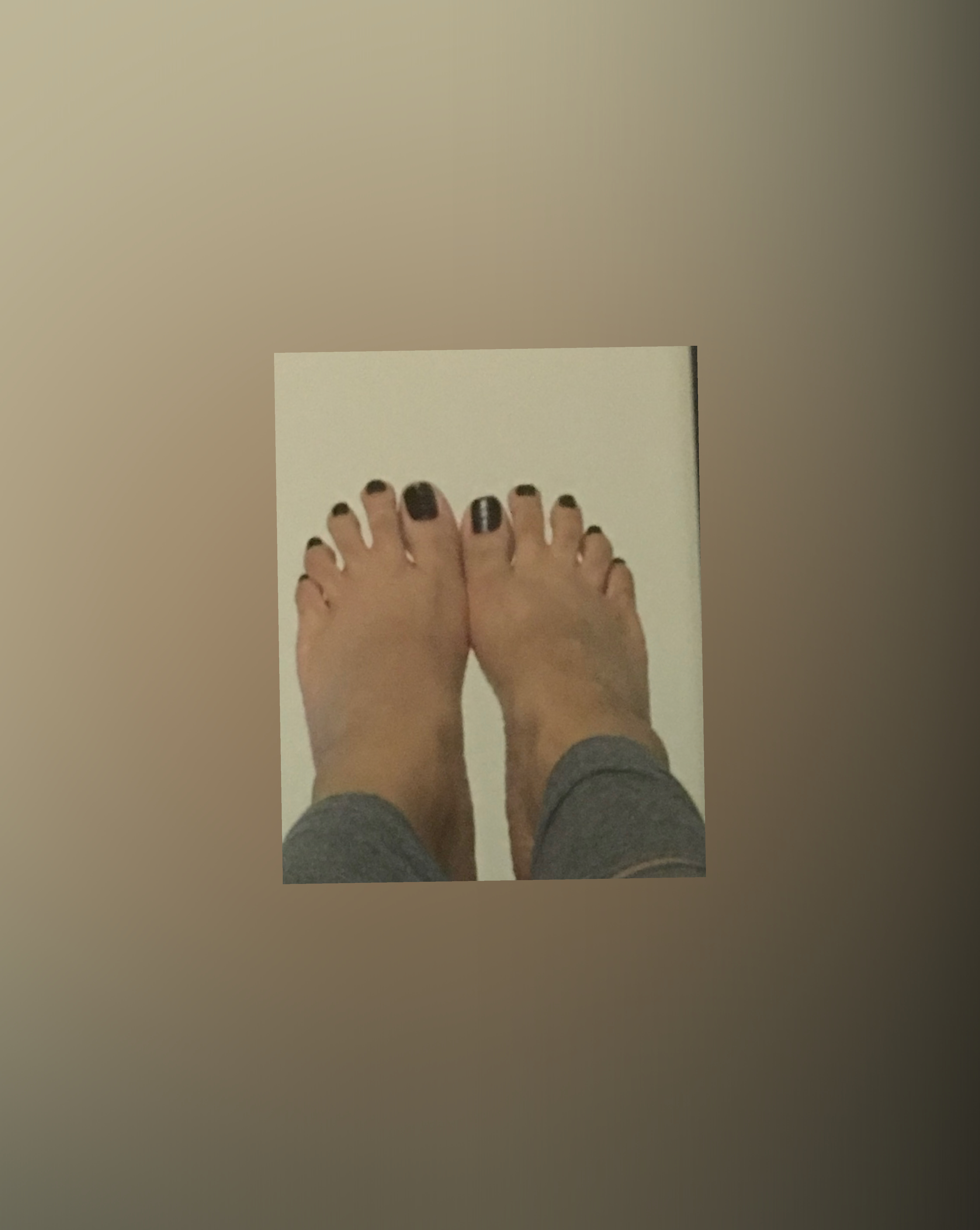 My Unique Feet 👣 thumbnail