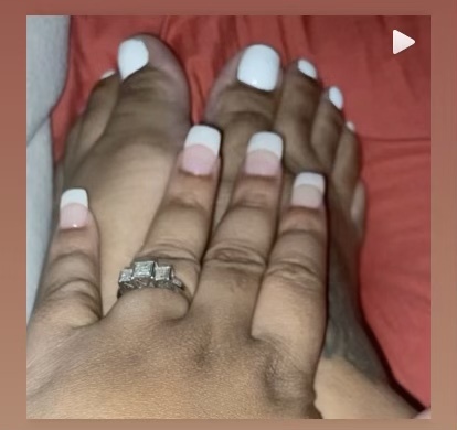 Dees toes thumbnail