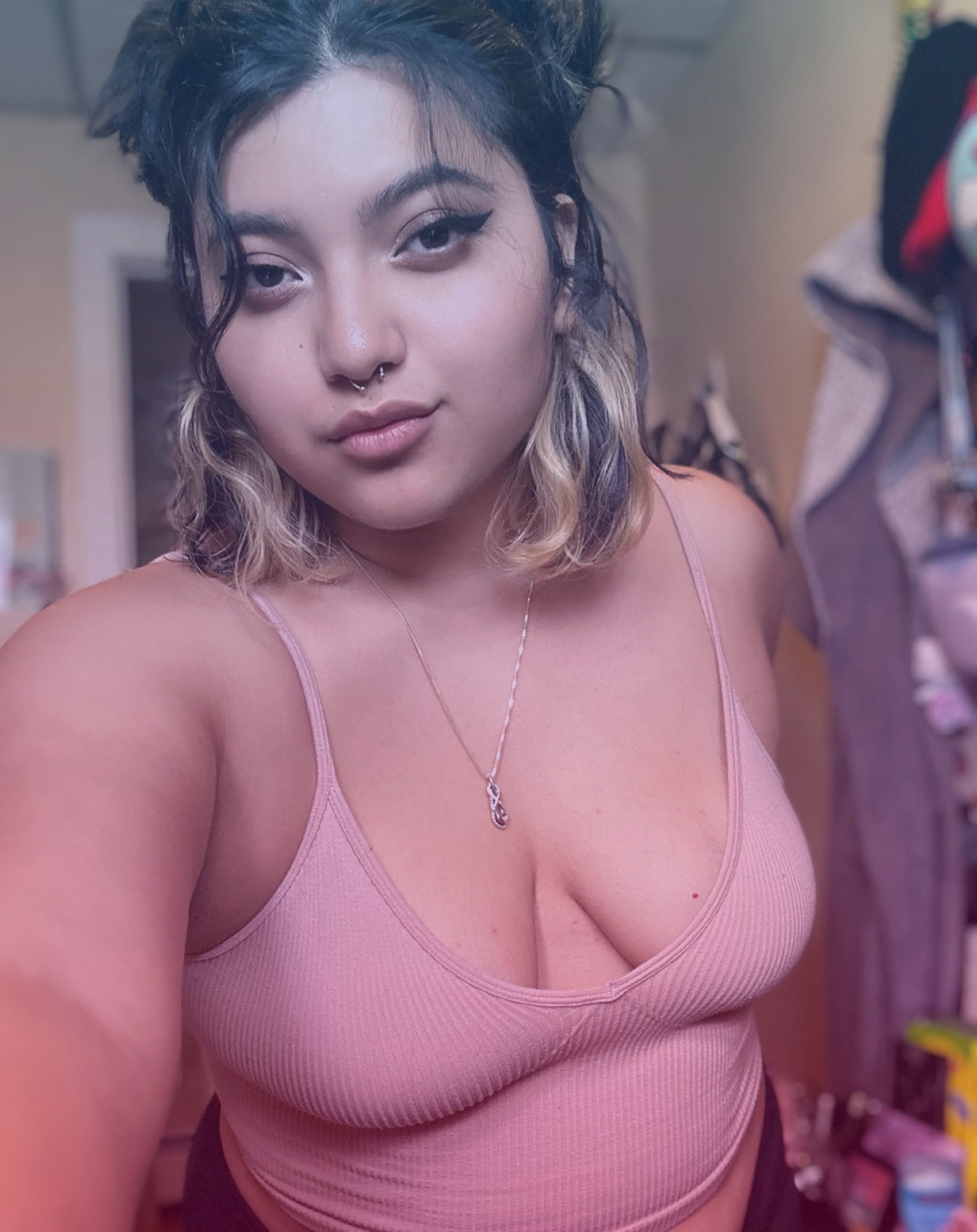 queenbeanx profile