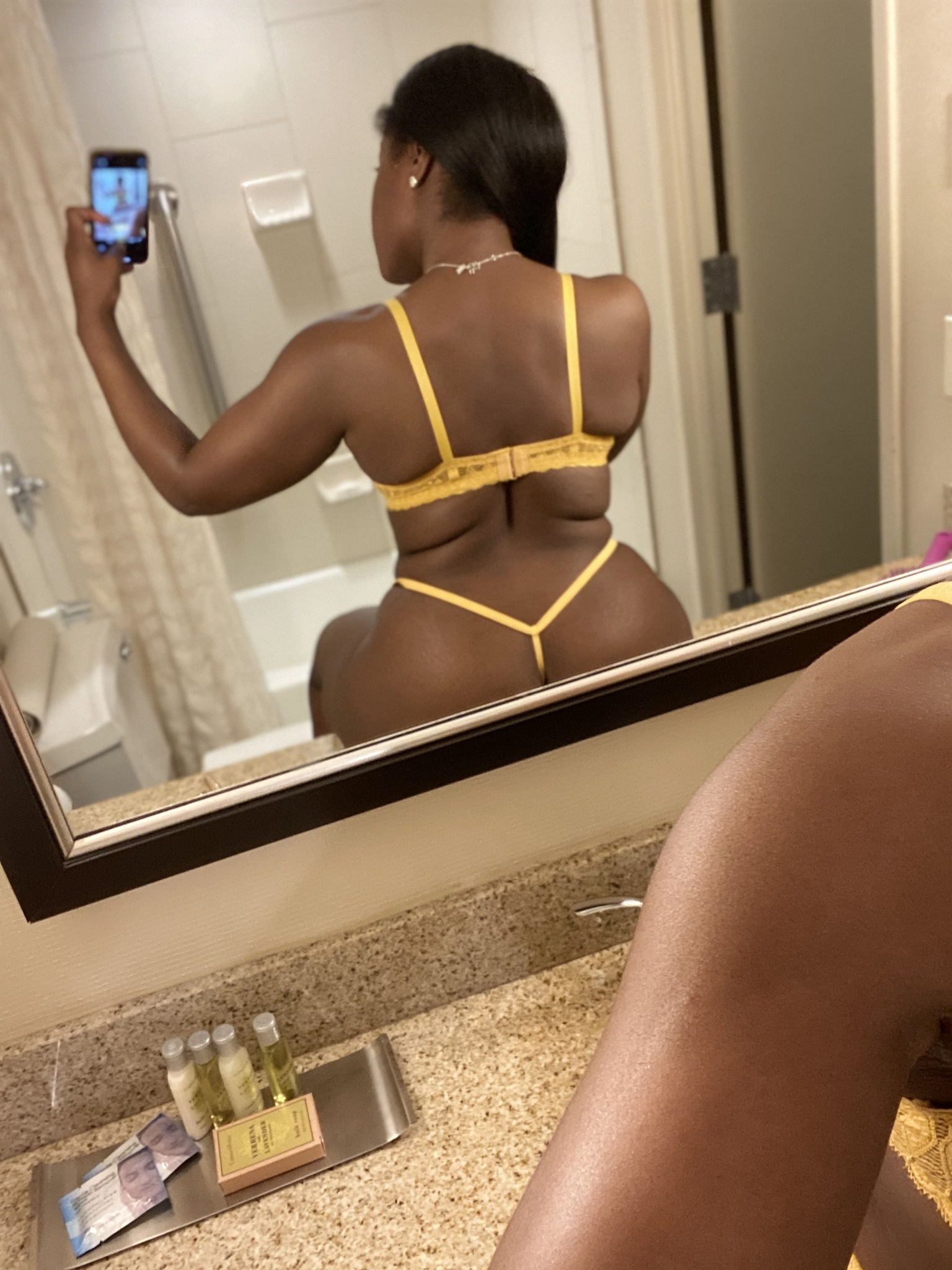 chocolatefiya profile