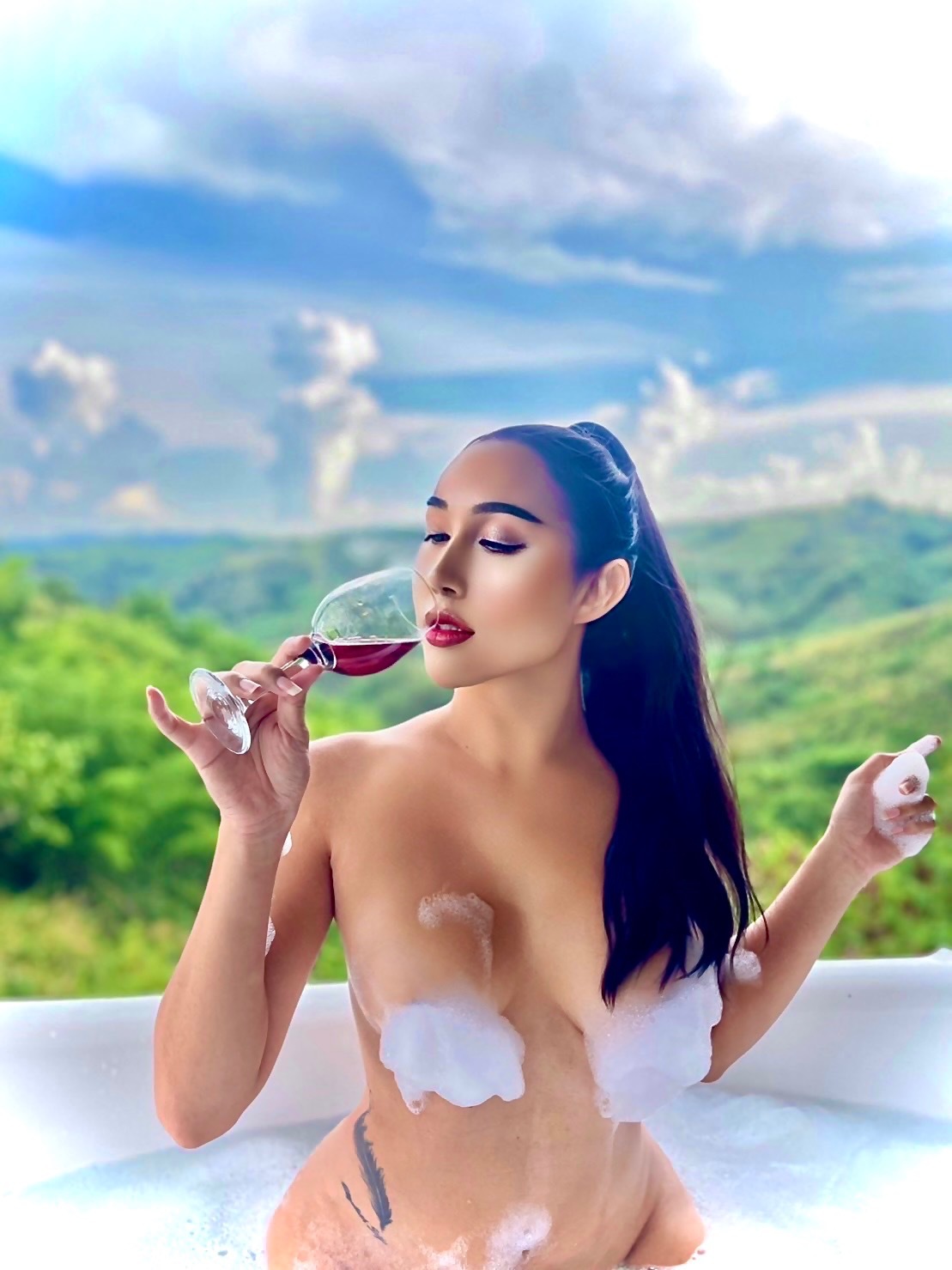 ninewladyboy profile