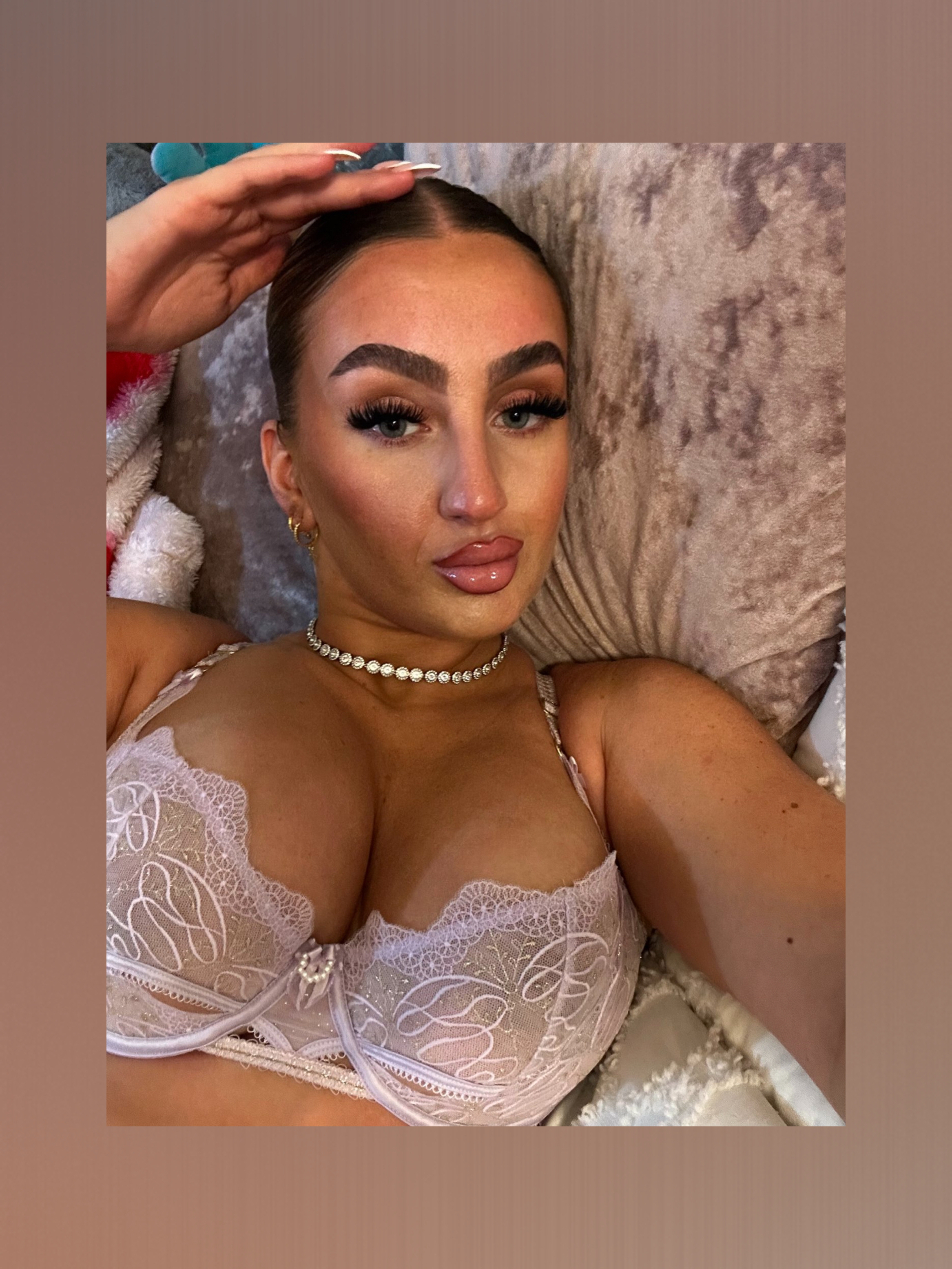 aliciaturton_x profile