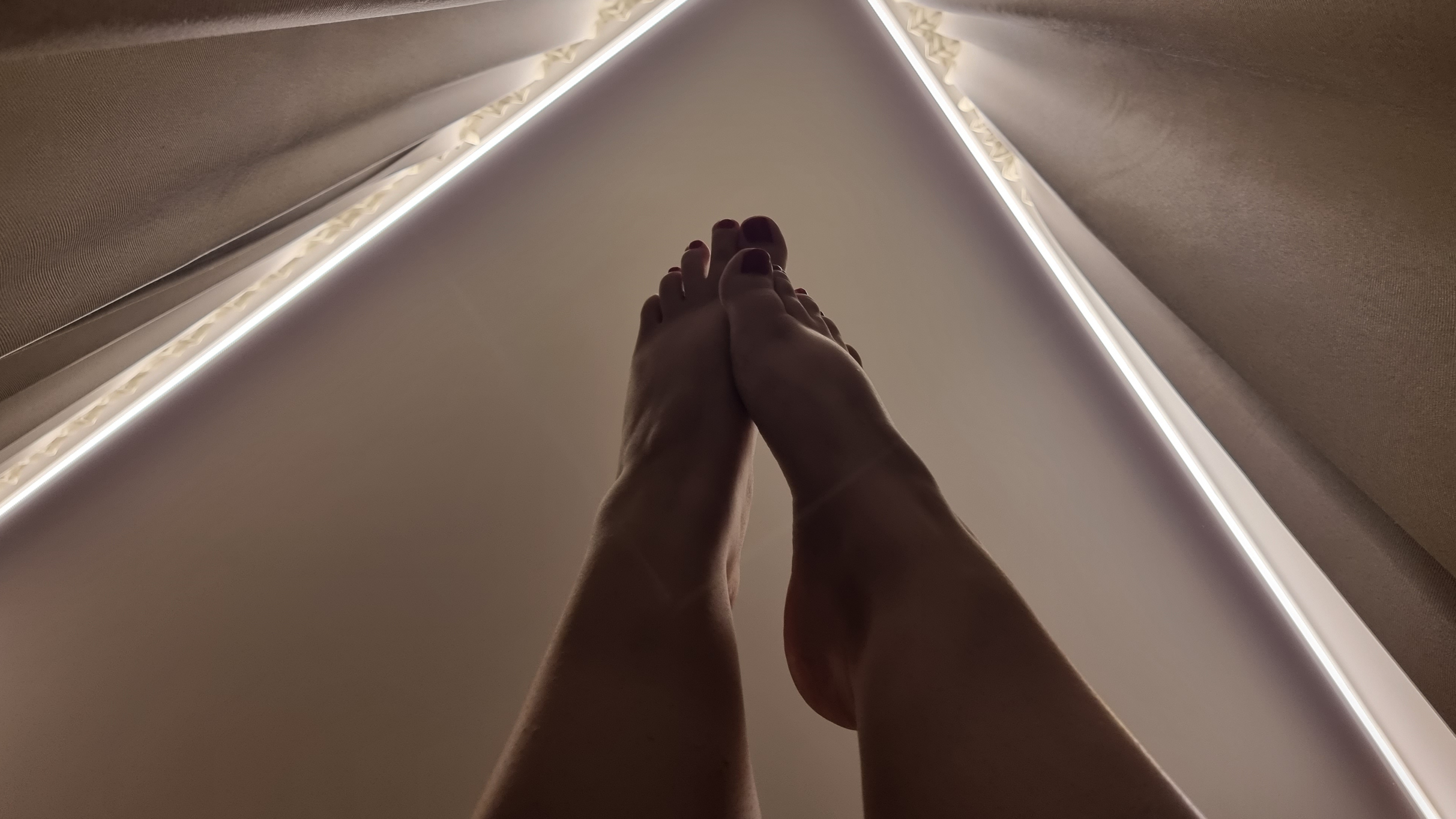 ida_feet thumbnail