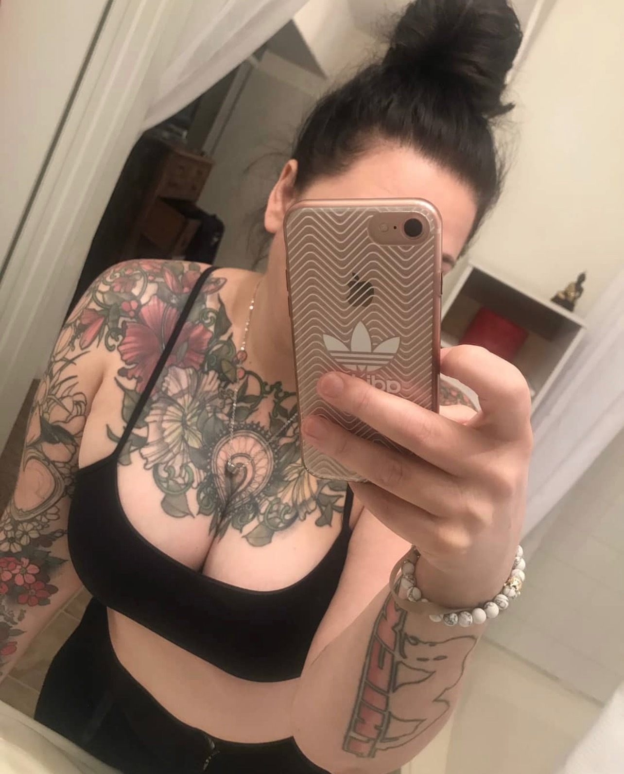 Msthicktatted profile