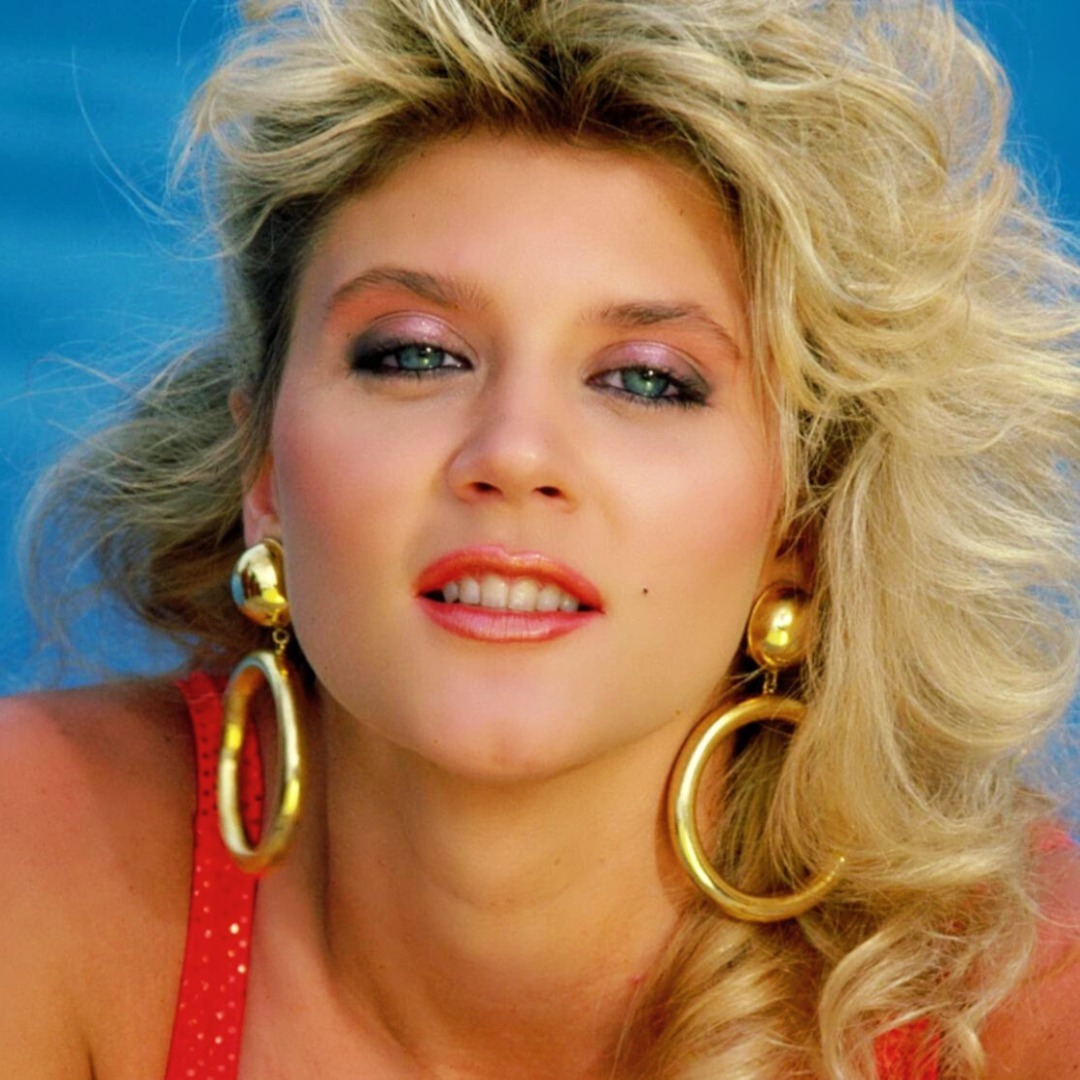 Ginger Lynn profile