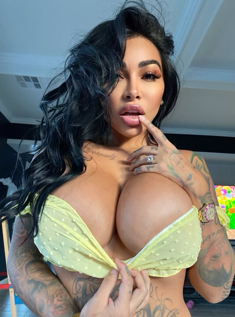 brittanya2horny profile