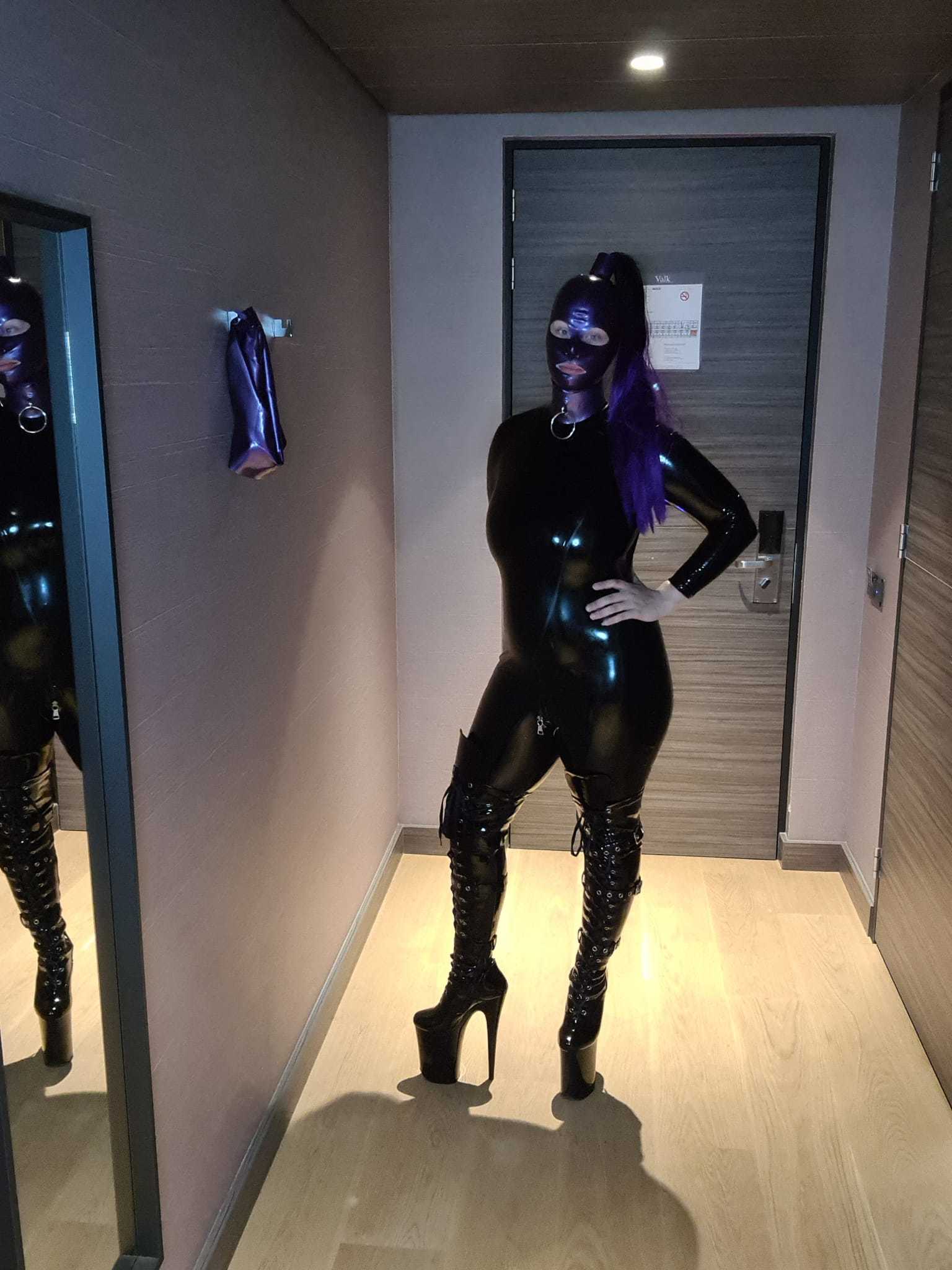 mistress_rubber_kitten profile