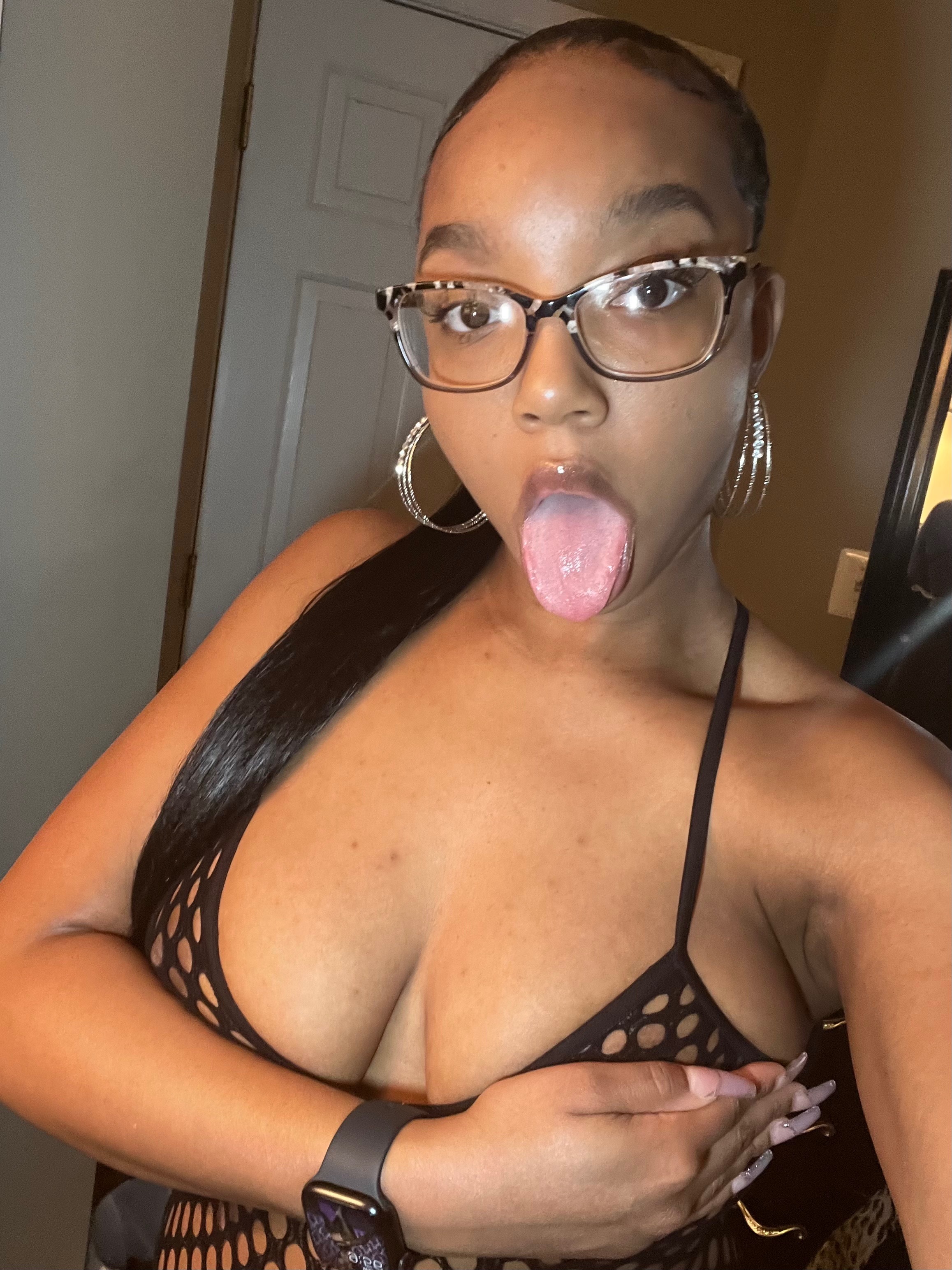 Emani Lennox XXX profile