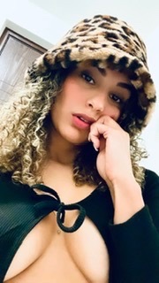 mariana_curlygirl profile