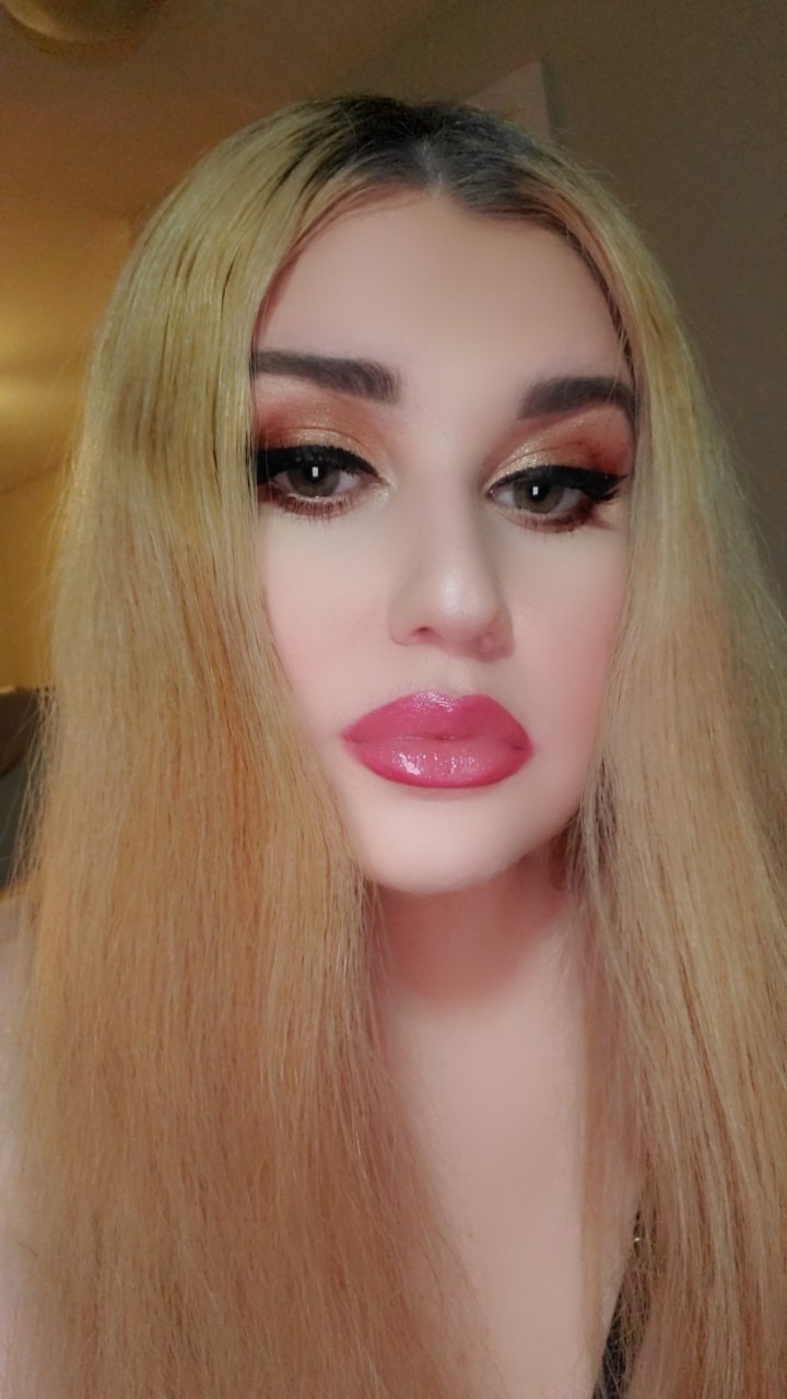 curvypeach69 profile