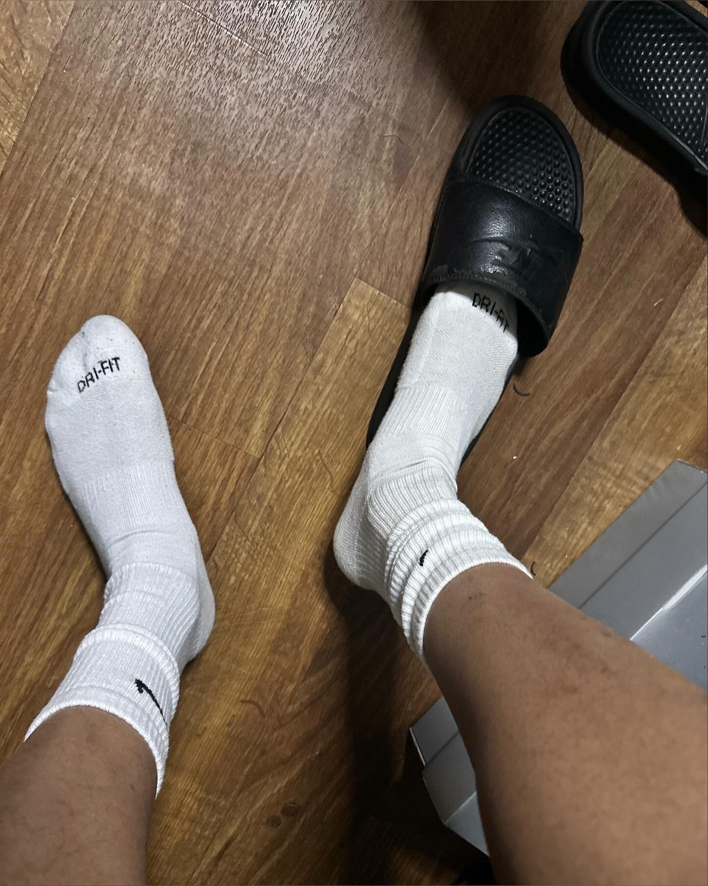 inhisnikesocks thumbnail