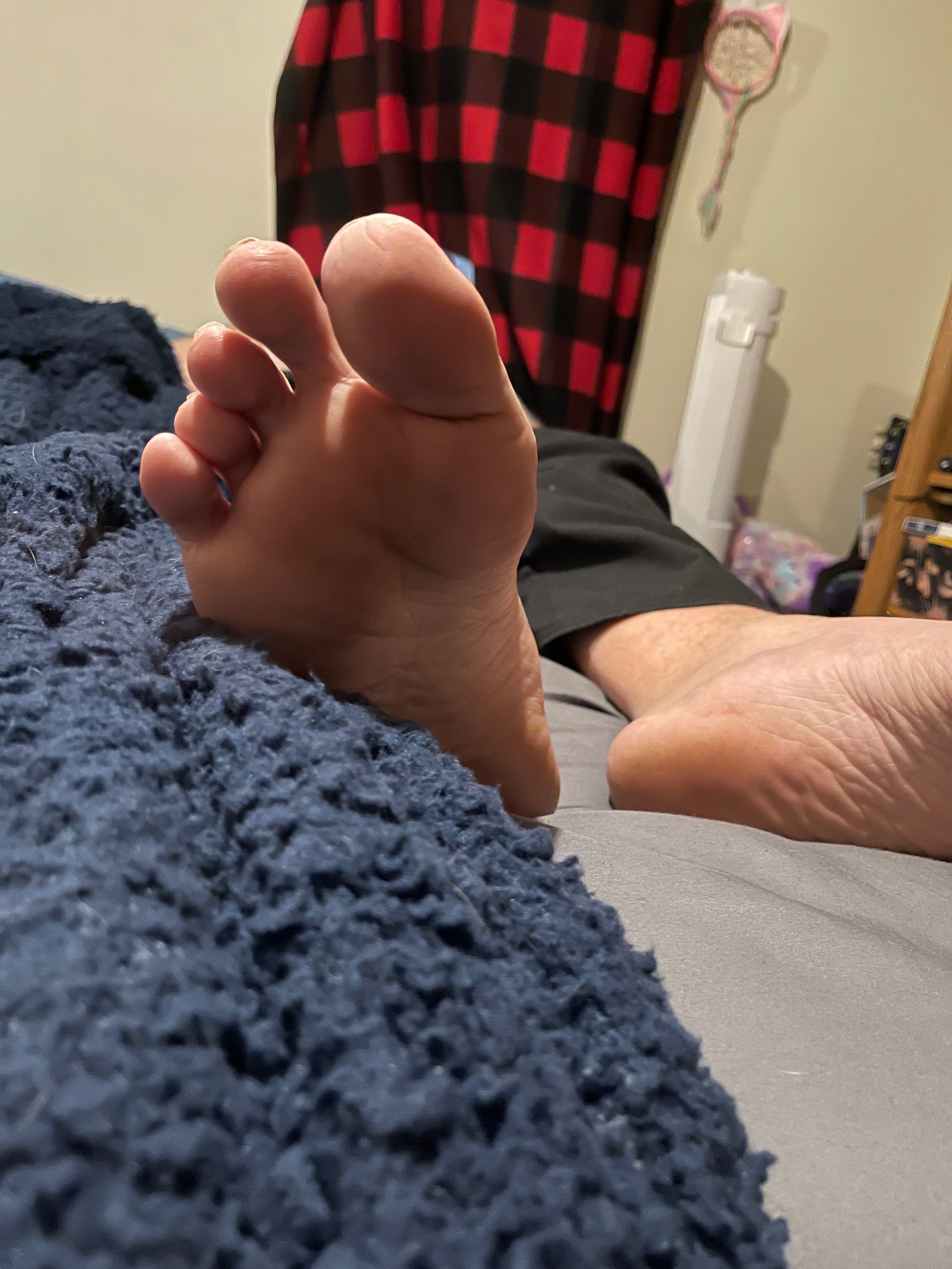 My Hubby’s Feet profile