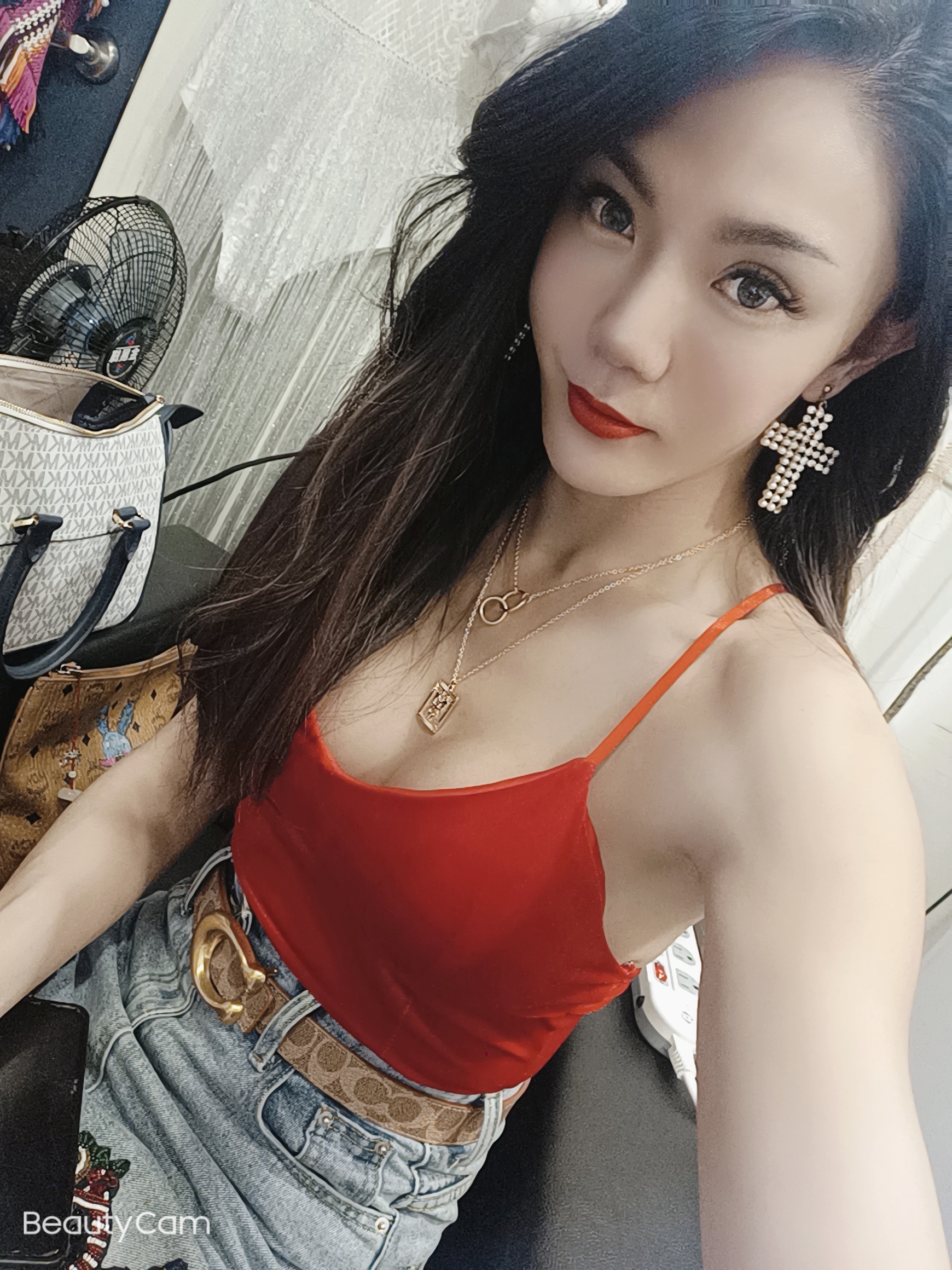 三性女王👑人妖皇后🔱黃楀喬🔱 profile