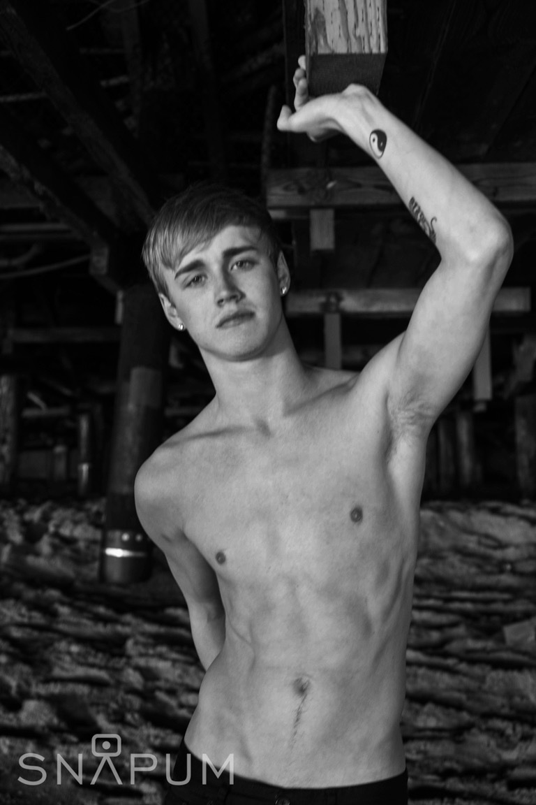 Hot Twink Guys profile