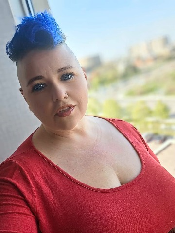 Lush Lynn - Playful Tattooed BBW Goddess profile