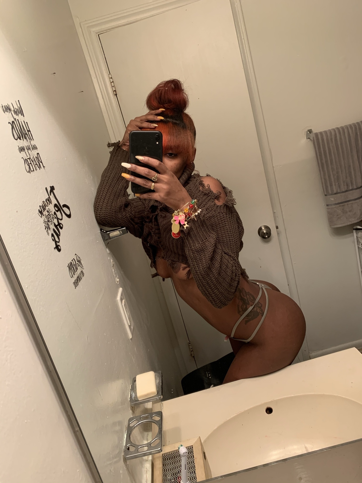 PinkyDaAquarius 💦 profile