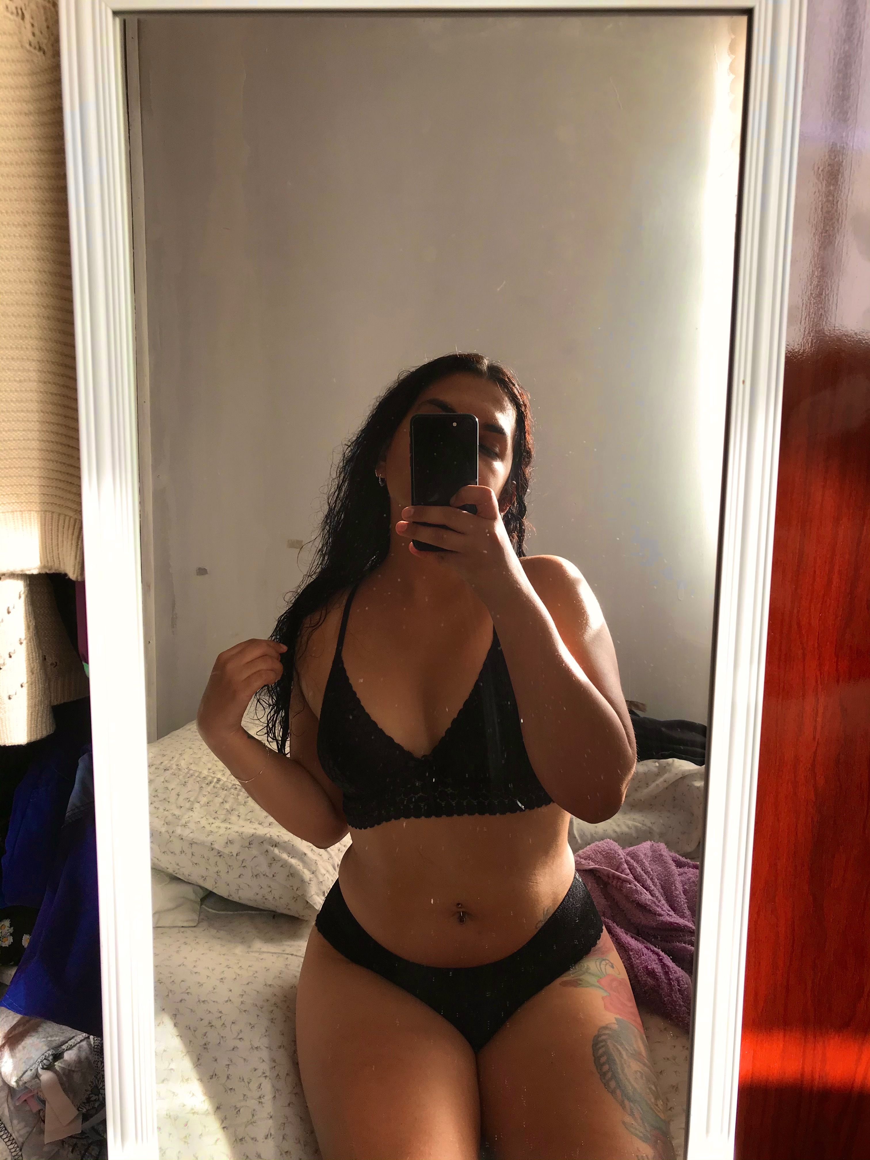 Lingerie mom 🍭 👩🏽‍🦱 profile