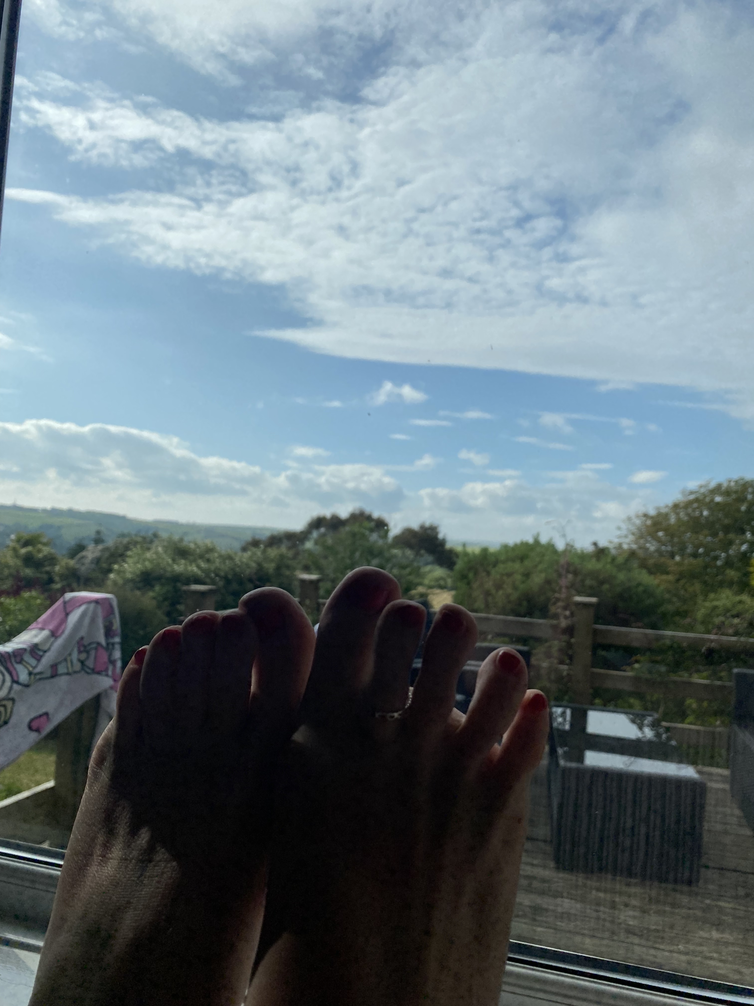 Feet 4 Daze profile