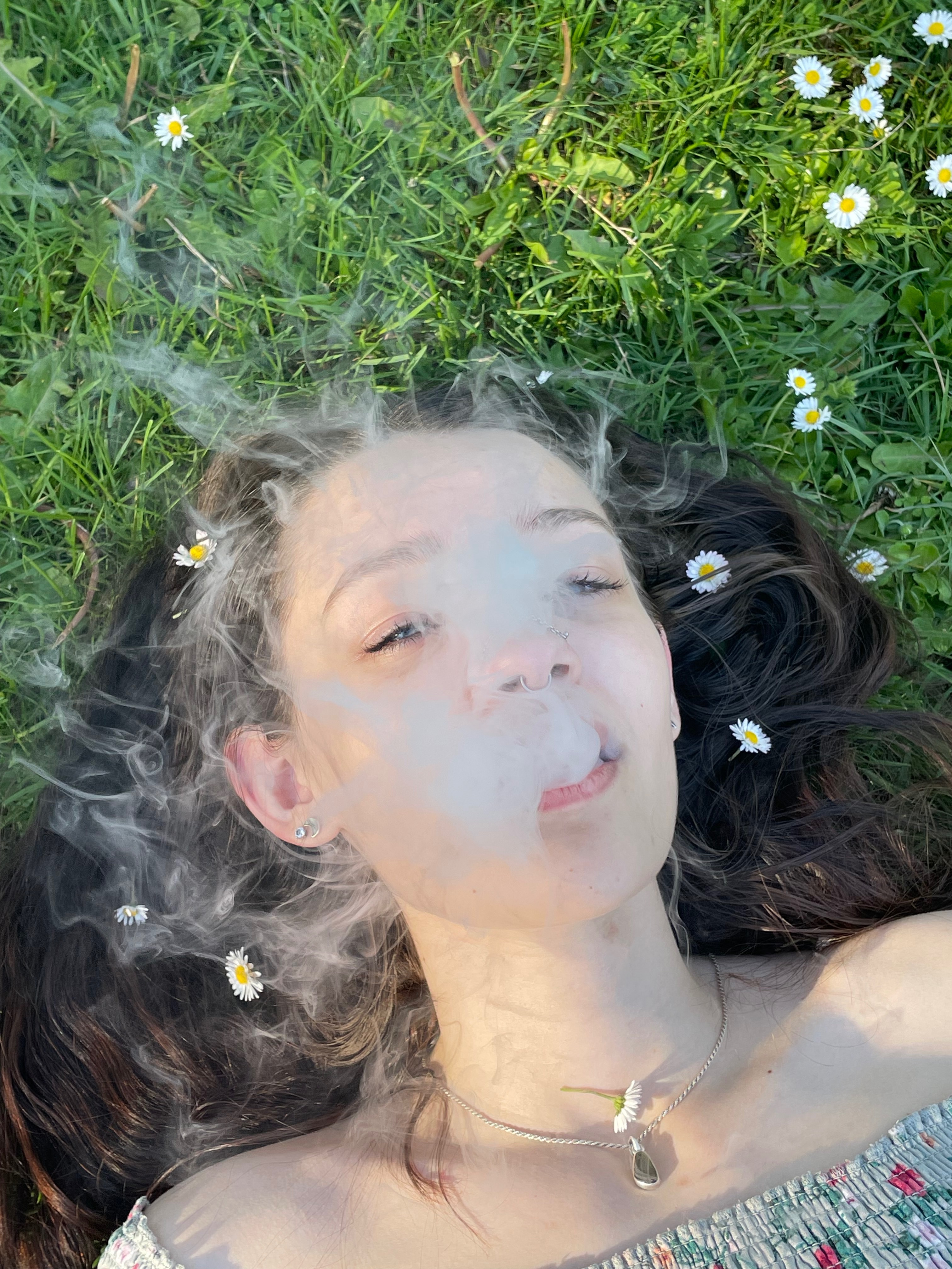 StonerGirl🍃 profile