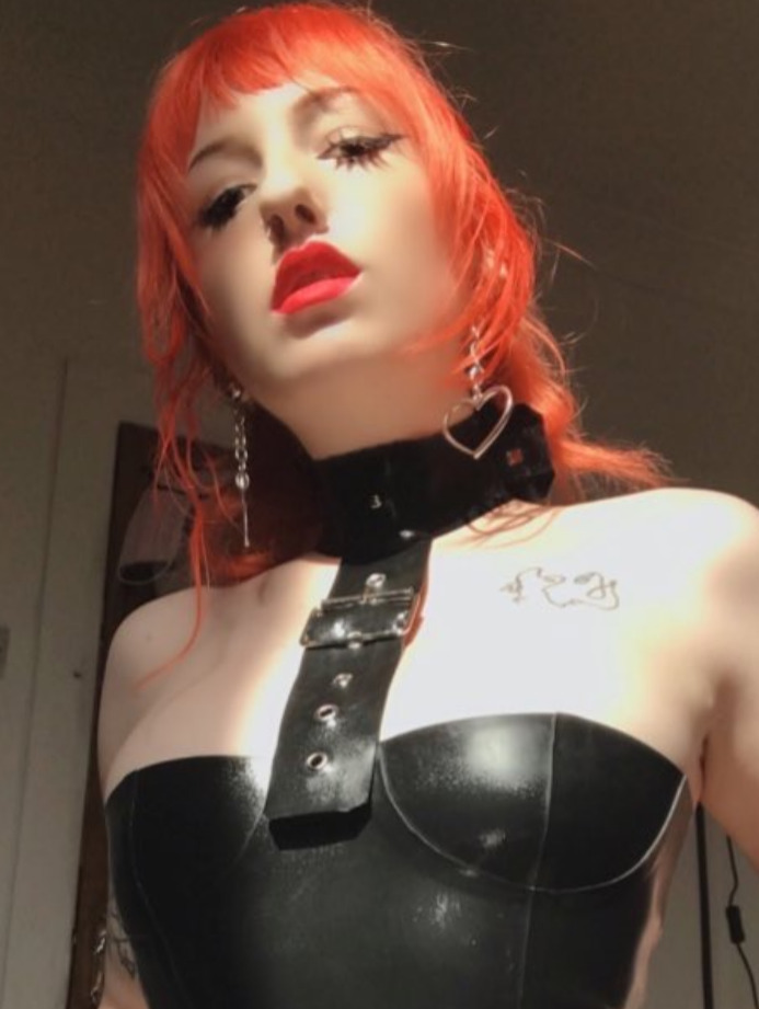 elliehazefree profile