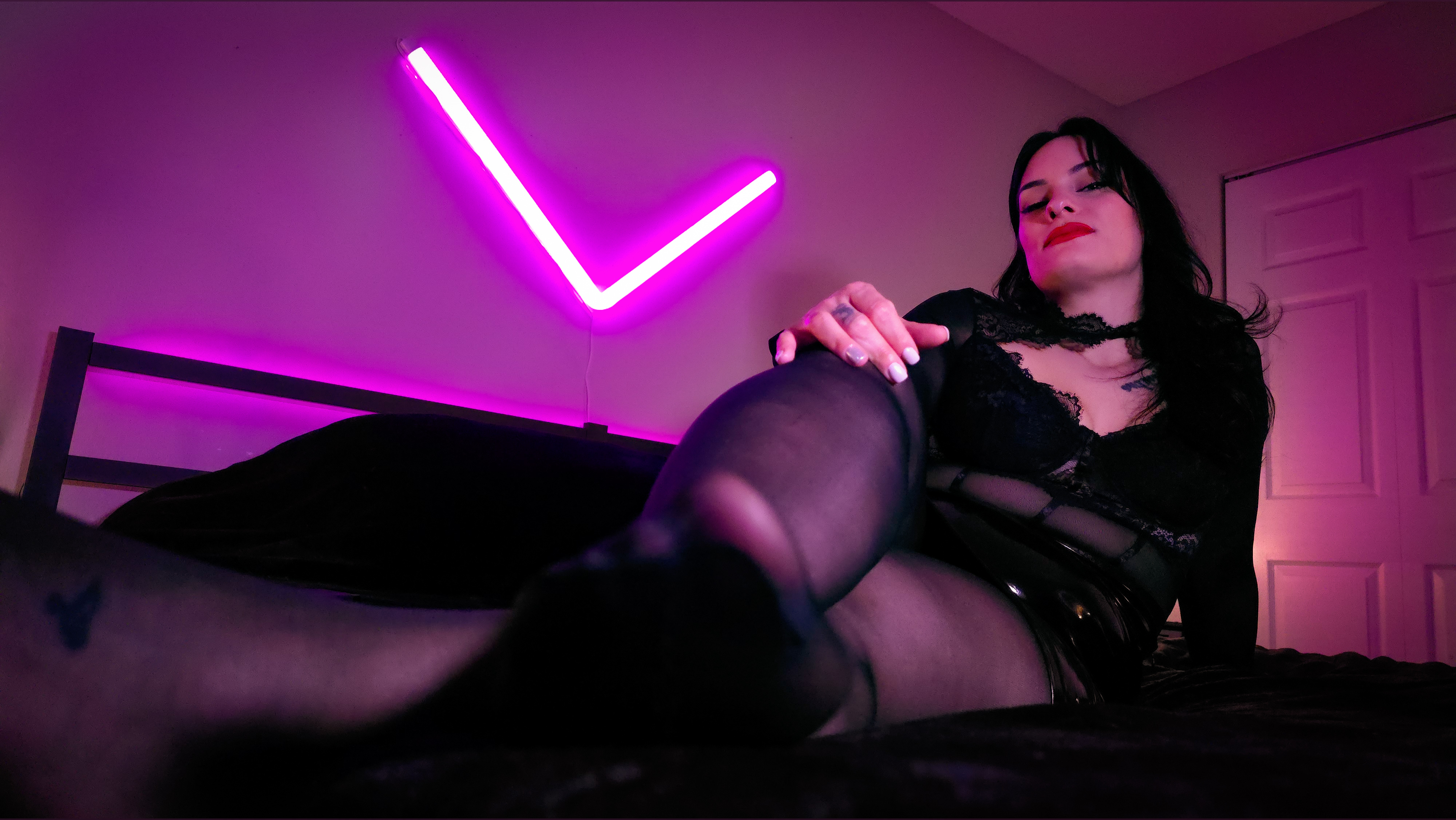 mistressveraofficial thumbnail