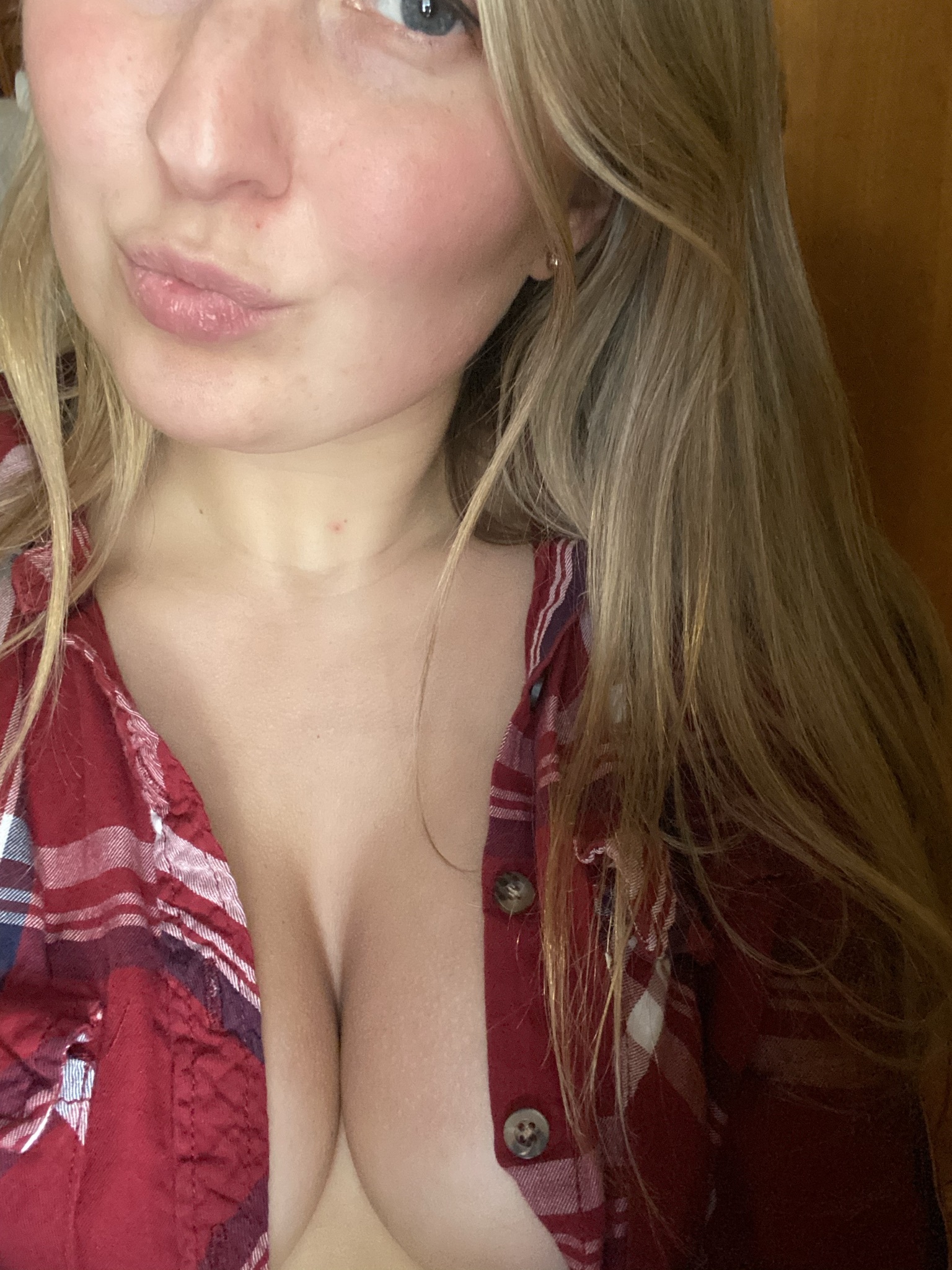 blueeyedblondie.193 profile