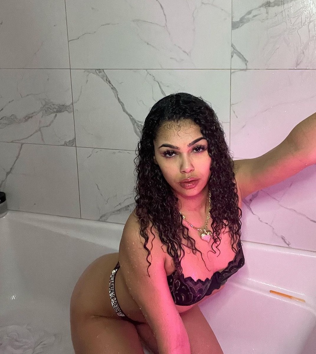 lightskinhottie00 profile