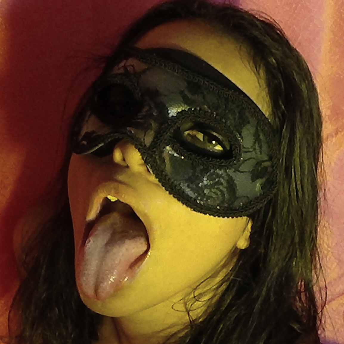 SloppyLucyFREE / oral sex face saliva profile