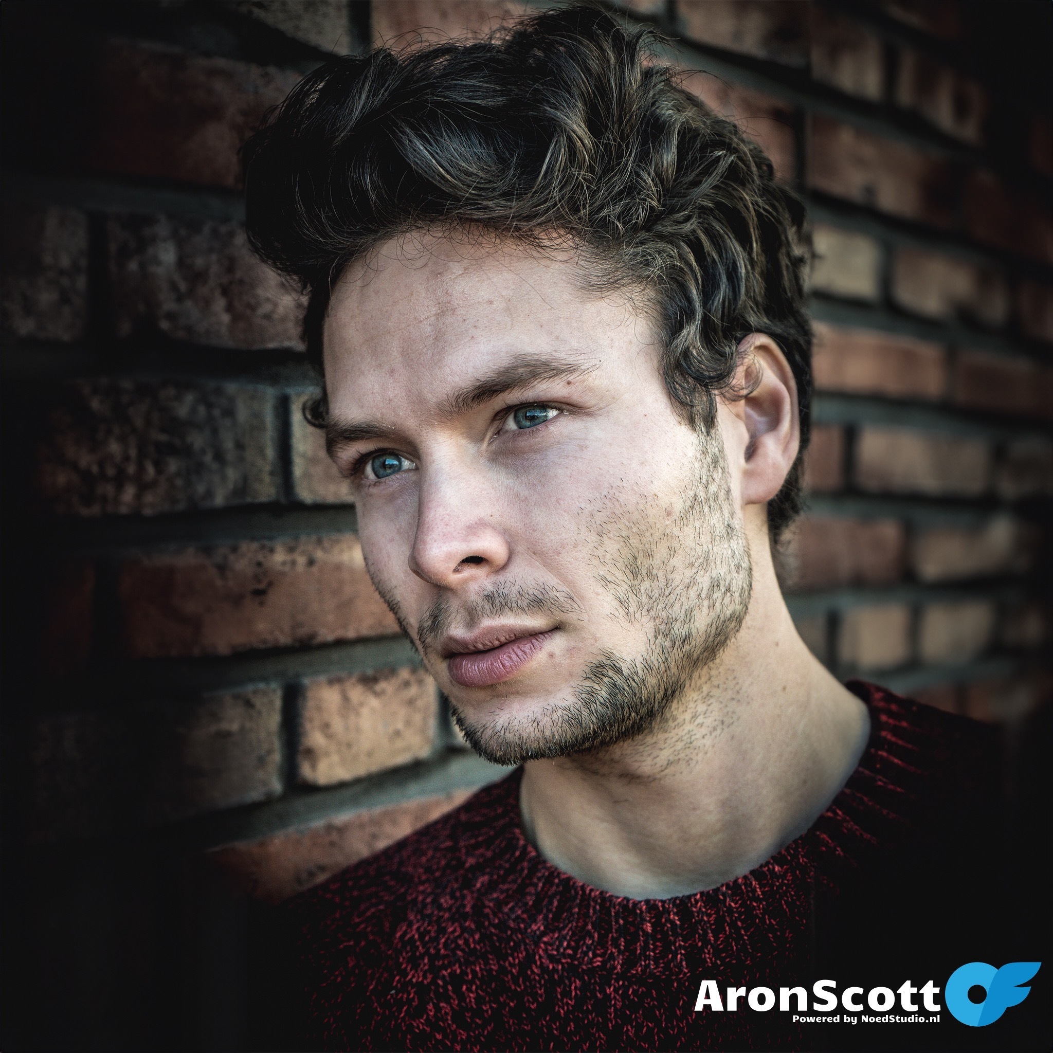 Aron Scott profile