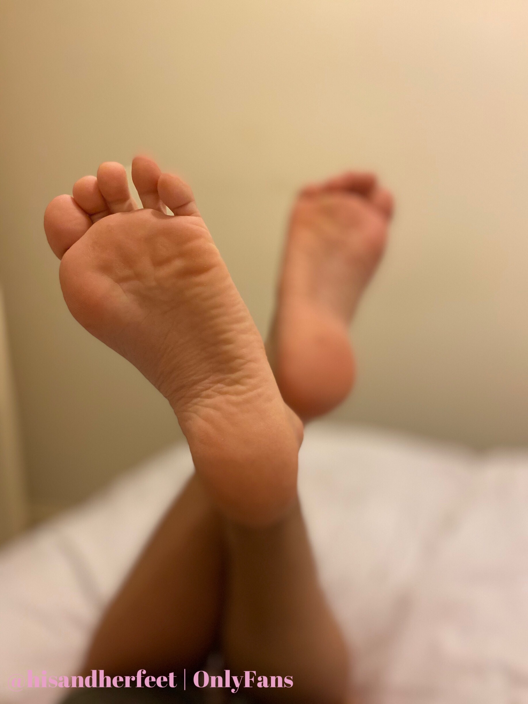 His and Her Feet profile