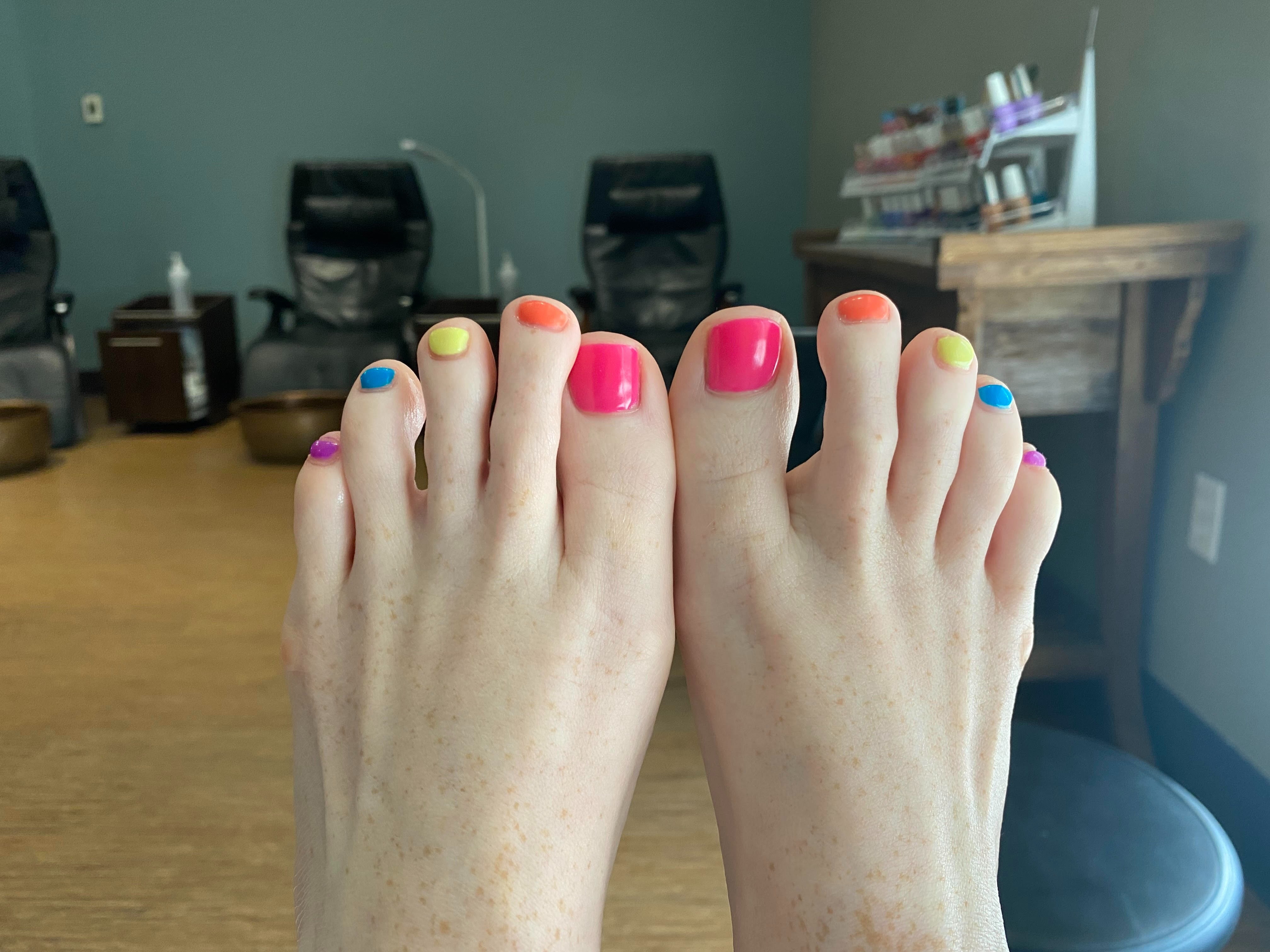 fionasflirtyfeet profile