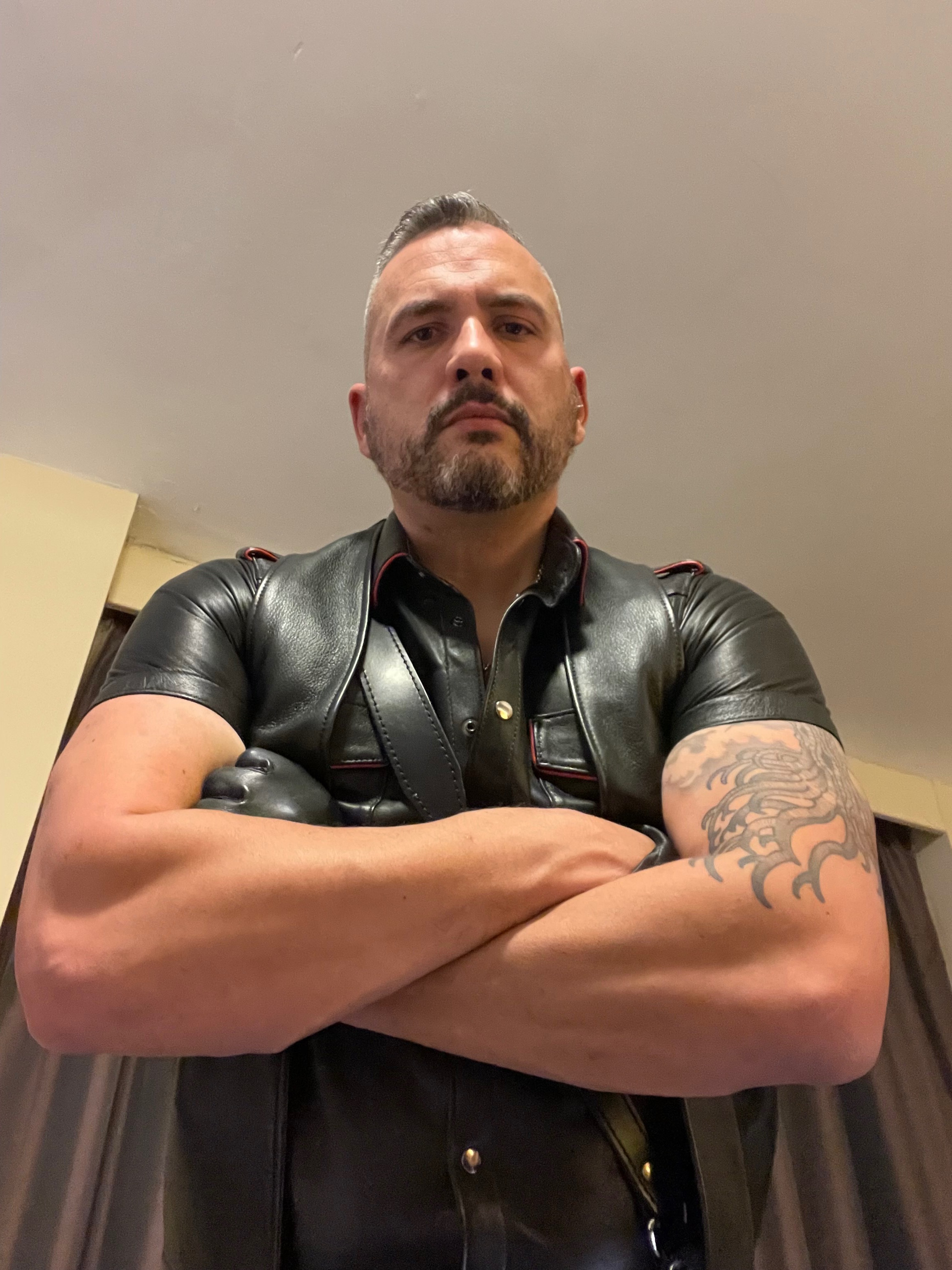 englishleathermaster profile