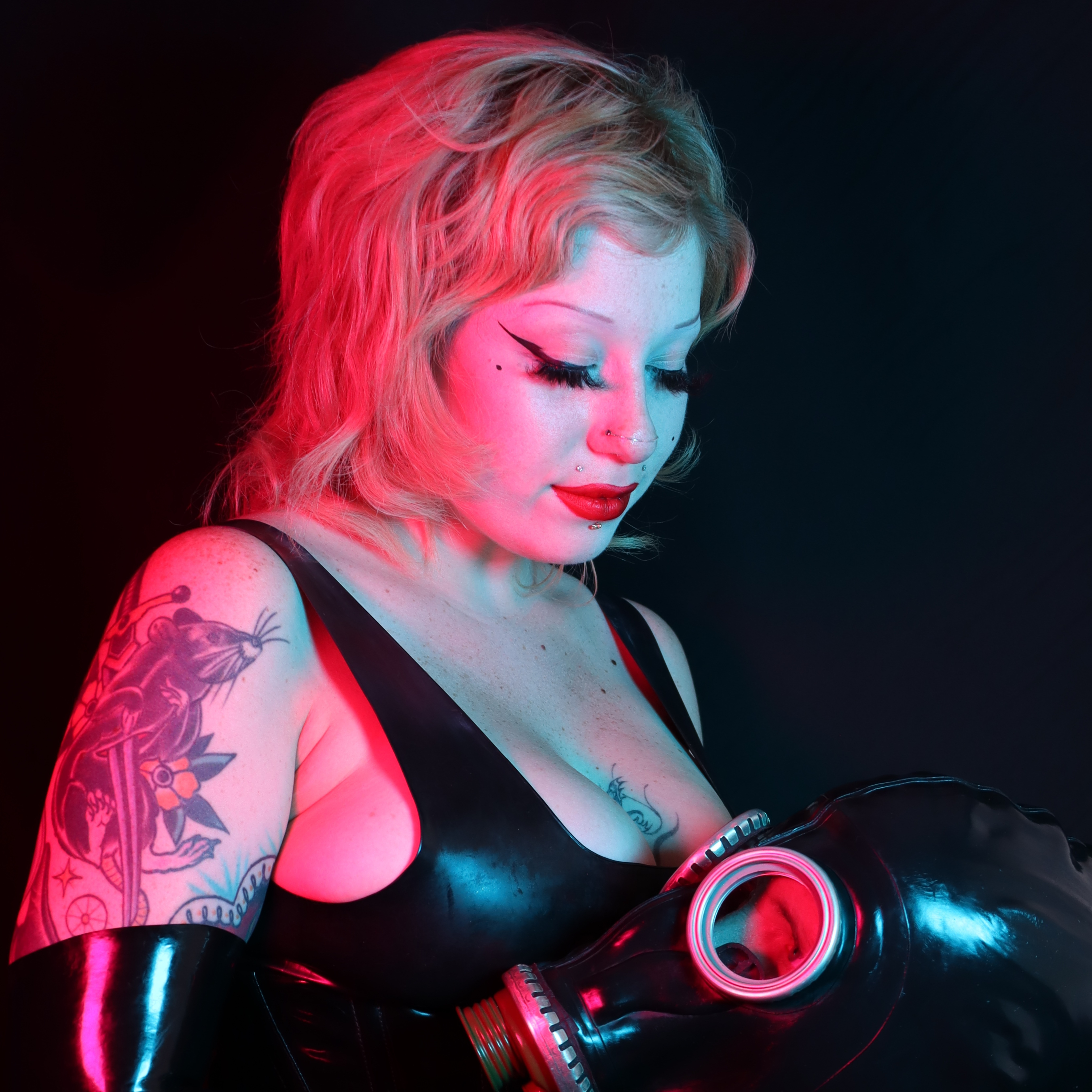 Domina Dolly St. Cyr profile