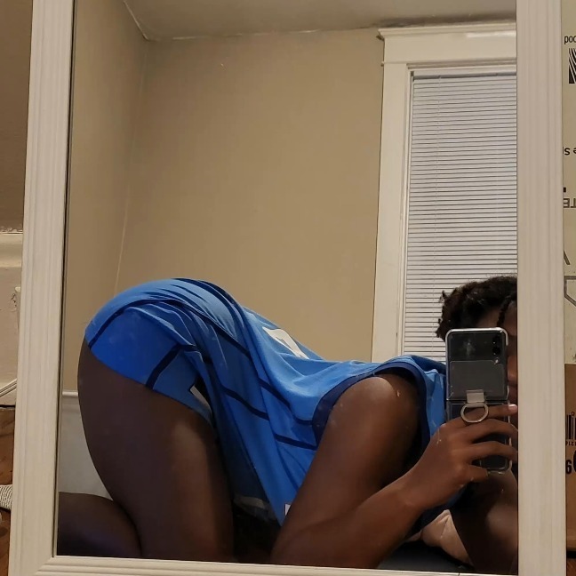 ebony_loli profile