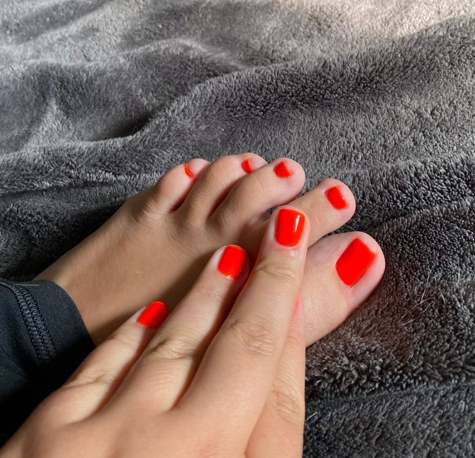 feetbyanonymous profile